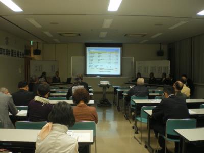 写真：議会報告会の様子3