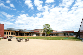 蟹谷こども園園庭