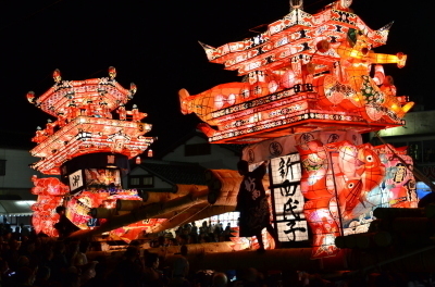 写真：津沢夜高あんどん祭