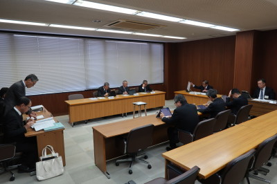 写真：議会運営委員会（令和元年11月29日　閉会中）の様子