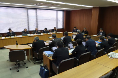 写真：人口対策特別委員会（令和元年11月15日　閉会中）の様子