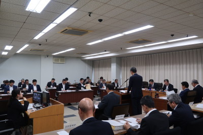 写真：全員協議会（令和元年6月27日　6月定例会中）の様子