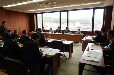 写真：民生文教常任委員会（令和元年5月21日　閉会中）の様子