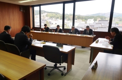 写真：議会だより編集委員会（平成31年4月17日）の様子