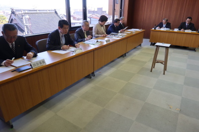写真：公共施設再編特別委員会（平成31年3月18日　3月定例会中）の様子
