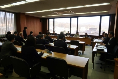 写真：民生文教常任委員会（平成31年2月5日　閉会中）の様子