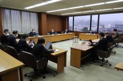 写真：議会運営委員会の様子