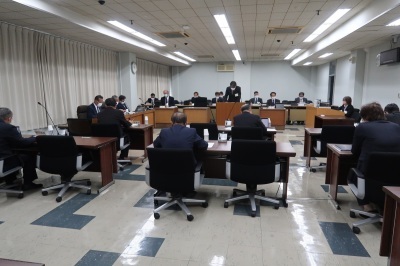 写真：公共施設再編特別委員会の様子