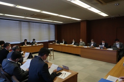 写真：議員懇談会の様子