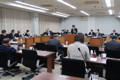 写真：公共施設再編特別委員会の様子