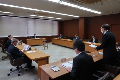 写真：議会運営委員会の様子