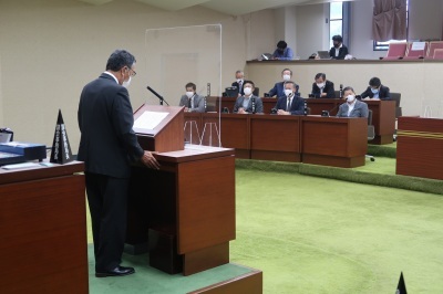 写真：本会議の様子