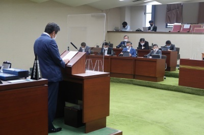 写真：本会議の様子