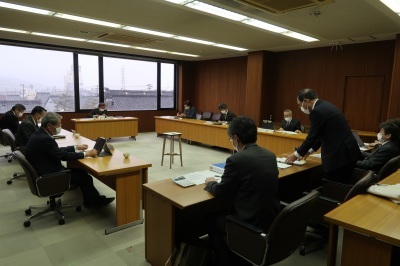 写真：議会運営委員会の様子