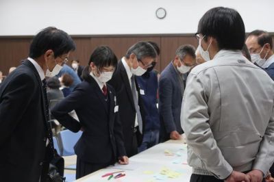 写真：議会報告会の様子4