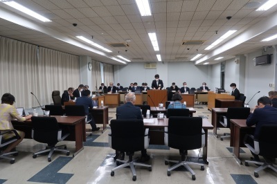 写真：総合計画特別委員会の様子