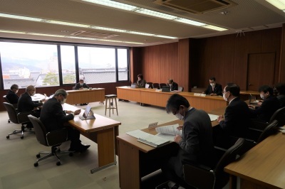 写真：議会運営委員会の様子