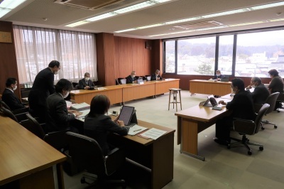 写真：議会運営委員会の様子