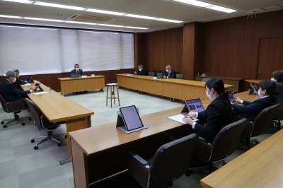 写真：議会だより編集委員会の様子