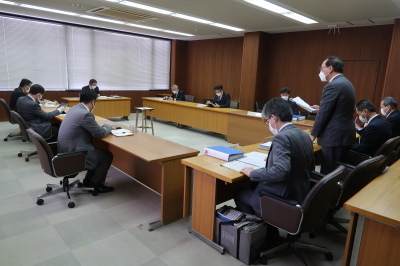 写真：議会運営委員会の様子