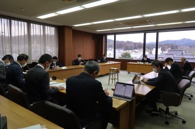 写真：議会運営委員会の様子