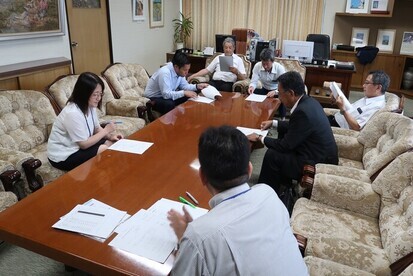 令和5年7月19日の小矢部市議会災害対策会議の様子