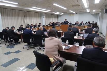 令和5年12月21日全員協議会の様子