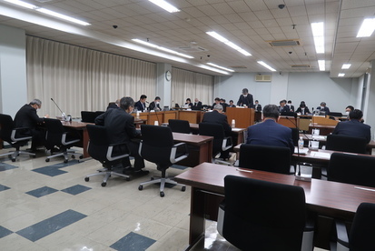 令和6年3月19日総務産業建設常任委員会の様子