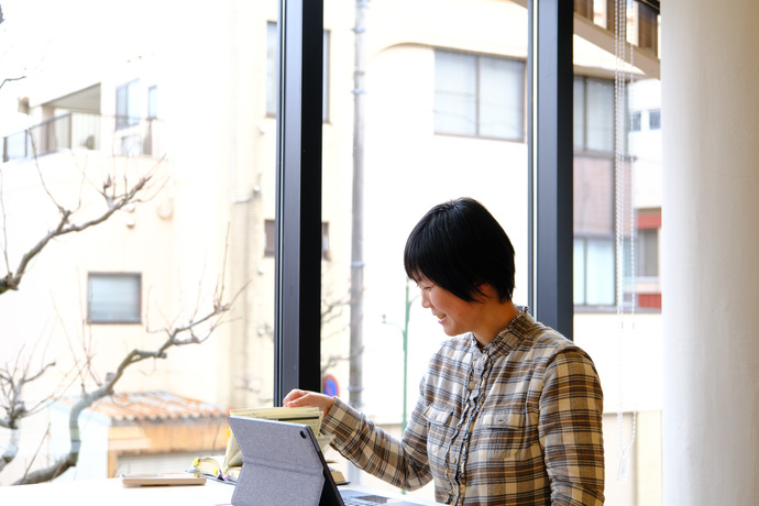 写真：角尾葵さん2