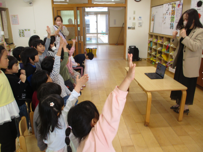 写真:その英語分かる！はーい！