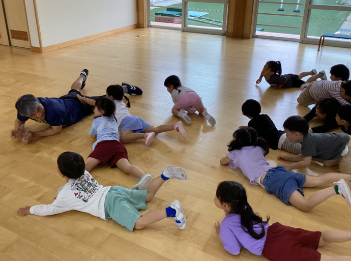 写真:蛇さんに変身して動いたよ