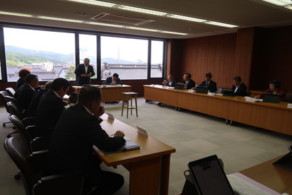 令和7年5月23日議会改革特別委員会の様子