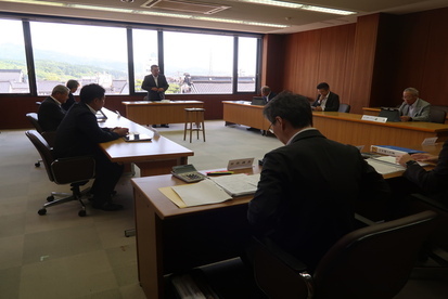 令和7年6月5日議会運営委員会の様子
