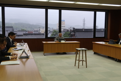 令和7年6月26日委員長会議の様子