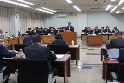 令和7年6月26日全員協議会の様子