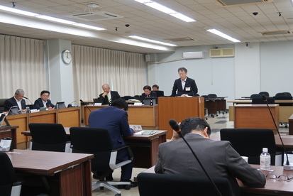 令和7年6月26日新庁舎建設特別委員会の様子