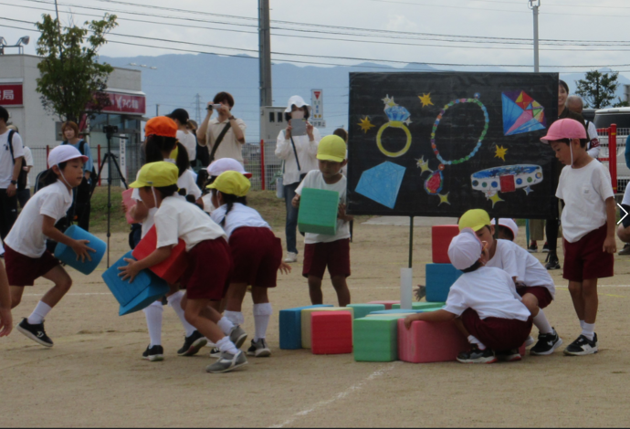 5歳児はクラス対抗でお宝を奪い合ったよ!