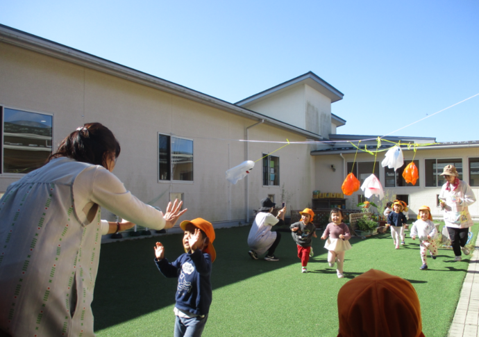 写真:元気いっぱい走ったよ!2歳児