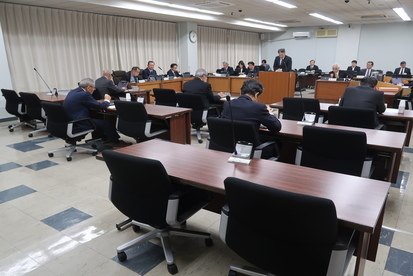 令和7年12月15日民生文教常任委員会の模様