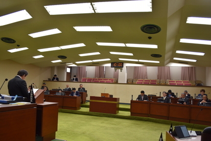 令和7年12月18日本会議（午前）の様子