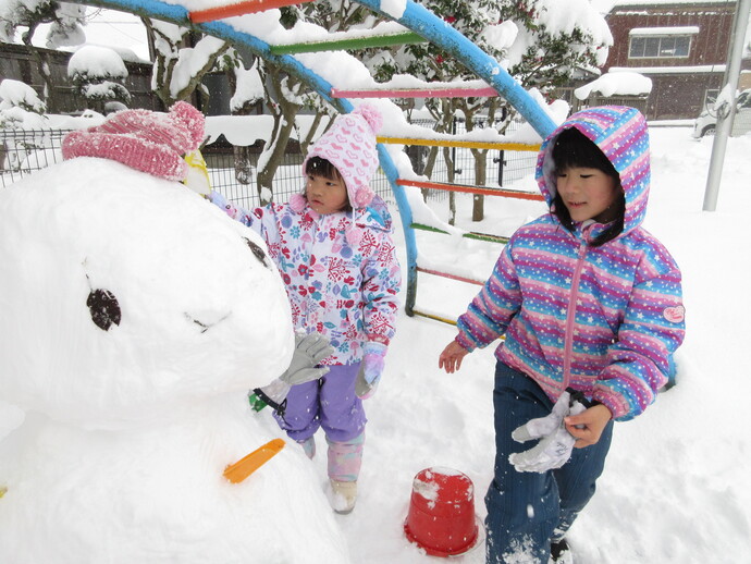 雪遊び