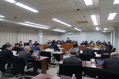 令和8年3月17日予算特別委員会の模様